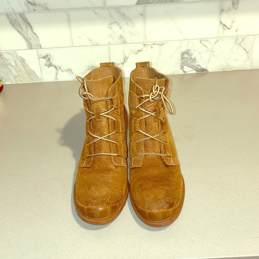 Sorel Toronto wedge boots